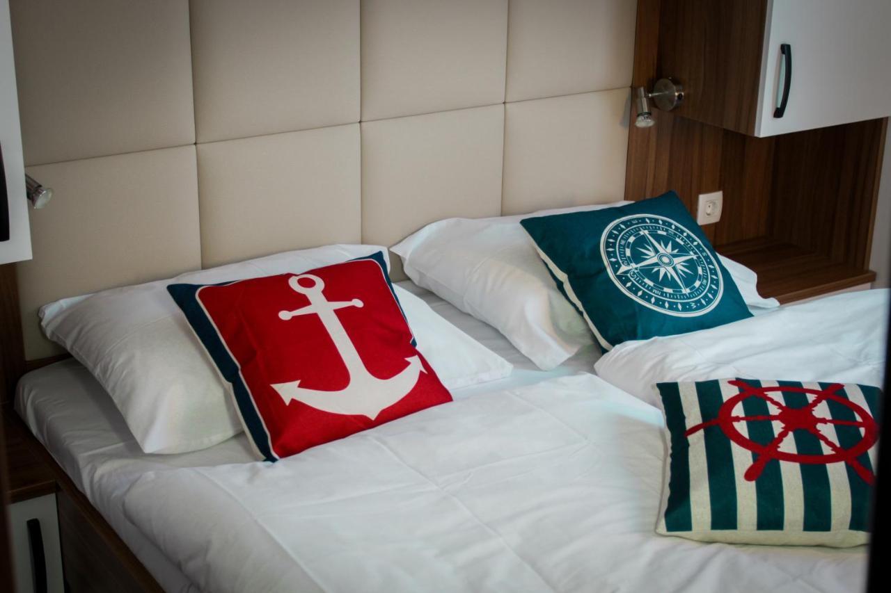 Appartement Sh Porto 1 Floating House, Marina Portorož Extérieur photo